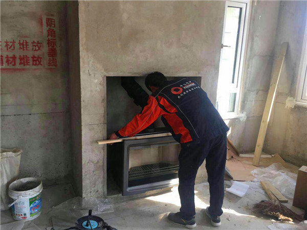 江蘇南京世外邊城真火壁爐安裝案例.jpg