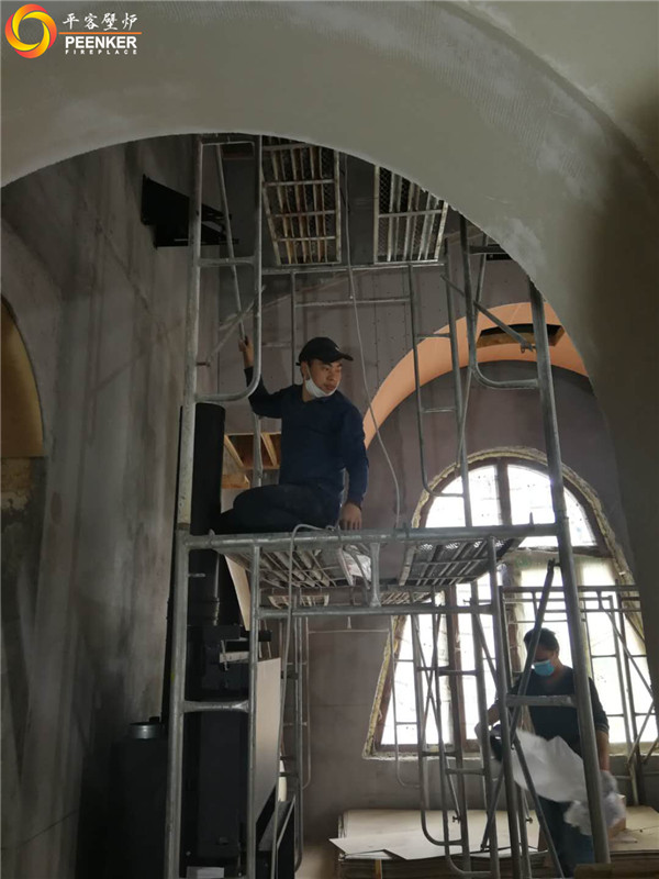 長春萬科蘭喬圣菲別墅法國TOTEM真火壁爐安裝.jpg
