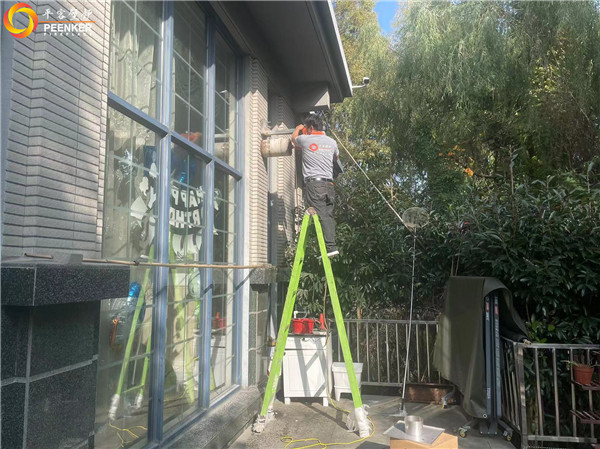 上海海灣藝墅丹麥進口火爐Aduro 15B安裝.jpg