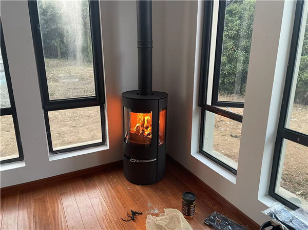 杭州九龍山莊丹麥Aduro獨(dú)立式火爐A17安裝.jpg