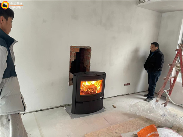 上海西郊華城別墅丹麥鋼板壁爐Aduro A15安裝.jpg