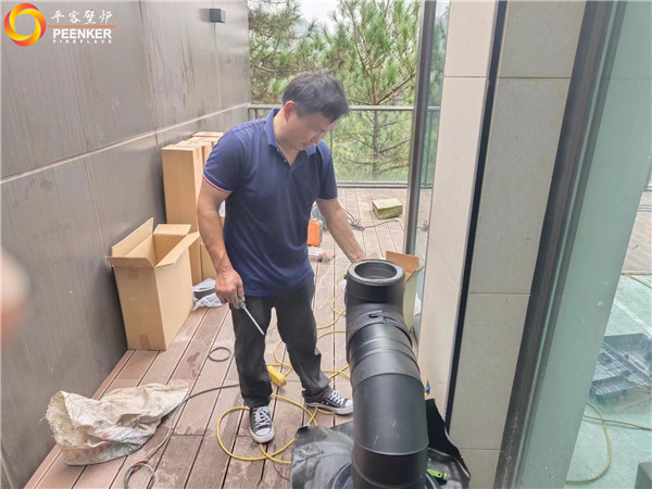 湖州松月半島別墅丹麥Morso 7943鑄鐵壁爐安裝.jpg