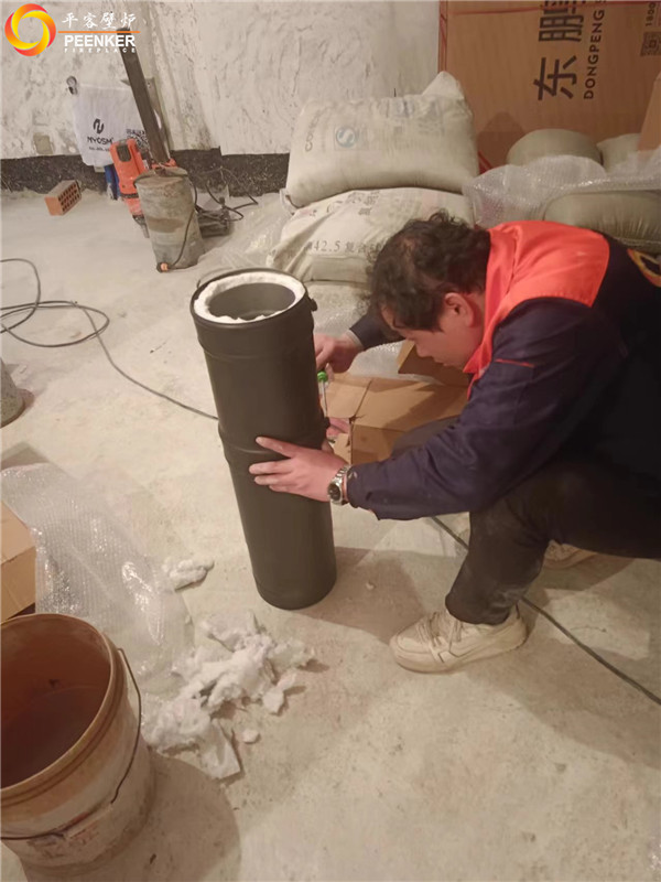 上海別墅天井地下室丹麥Aduro A15壁爐安裝.jpg