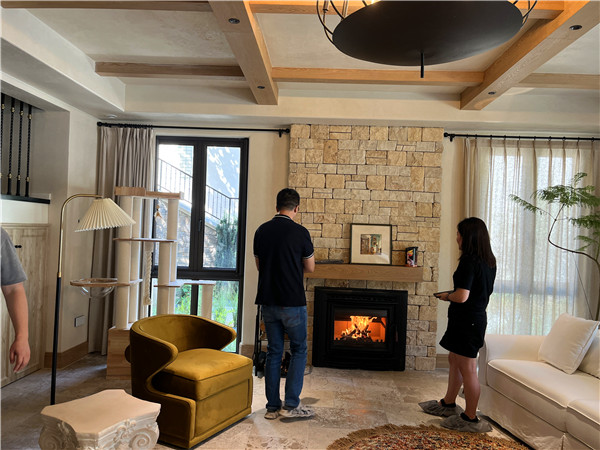 同樣是嵌入式壁爐,單面/雙面/轉角/三面壁爐各有什么特點.jpg 同樣是嵌入式壁爐,單面/雙面/轉角/三面壁爐各有什么特點.jpg