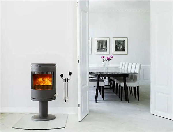進口壁爐比國產壁爐好在哪里?主要有3點.jpg 進口壁爐比國產壁爐好在哪里?主要有3點.jpg