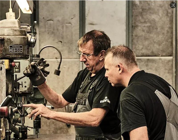 進口壁爐比國產壁爐好在哪里?主要有3點.jpg 進口壁爐比國產壁爐好在哪里?主要有3點.jpg