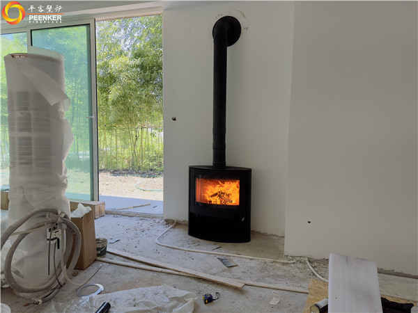 上海天安別墅丹麥Aduro 15B壁爐安裝.jpg