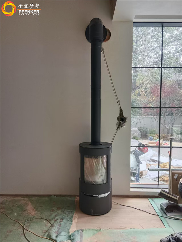 長沙湘江壹號別墅丹麥Aduro A17獨(dú)立火爐安裝.jpg