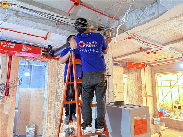 上海東方庭院別墅丹麥Morso 160三面壁爐安裝.jpg